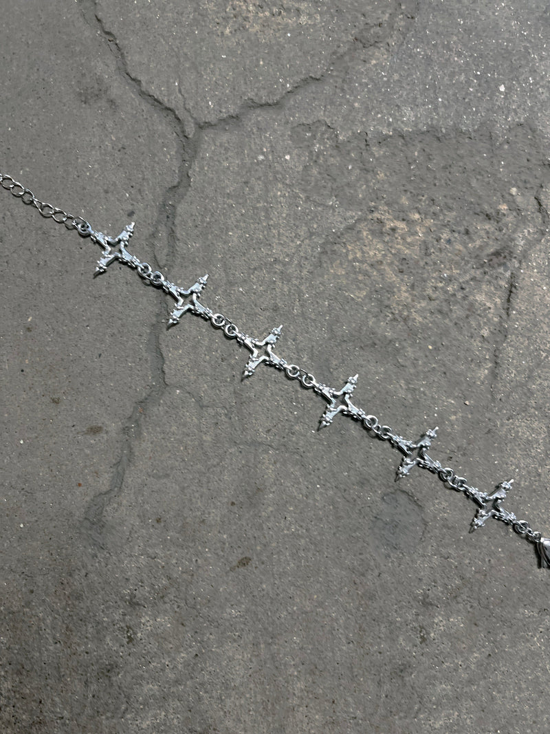 Silver adjustable bracelet with barbed wire star design